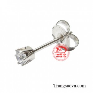 Sản phẩm tuy nhỏ nhưng ánh sáng phát ra từ viên đá này sẽ khiến cho các cô gái tỏa sáng và là tâm điểm chú ý của mọi người xung quanh