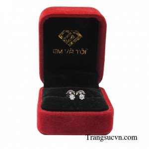 Hoa tai thời trang độc đáo