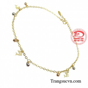 Nhờ đó những người thợ hoàn kim đã tạo ra một sản phẩm tuyệt mỹ giúp đem lại vẻ dễ thương và thanh tú cho phái đẹp