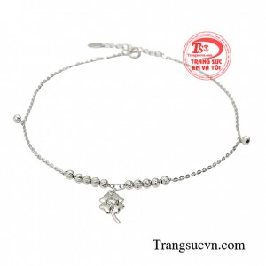 Lắc chân cỏ 4 lá may mắn được thiết kế với phong cách Hàn Quốc trẻ trung, đáng yêu sản phẩm là sự lựa chọn của nhiều bạn trẻ hiện nay