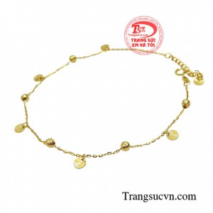 Lắc chân thanh tú là sản phẩm vàng 18k nhập khẩu từ Italy được chế tác vô cùng tinh tế và sang trọng