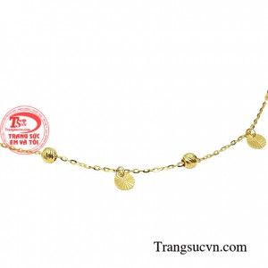 Lắc chân thanh tú là sản phẩm vàng 18k nhập khẩu từ Italy được chế tác vô cùng tinh tế và sang trọng