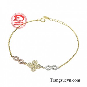 Đây có lẽ là món quà giúp các chàng trai bộc lộ được những tâm tư tình cảm của mình dành cho người yêu thương