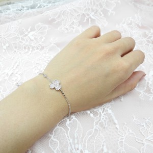 Lắc tay cỏ 3 lá vàng trắng