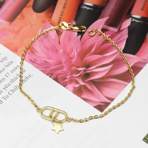 Lắc tay ngôi sao may mắn