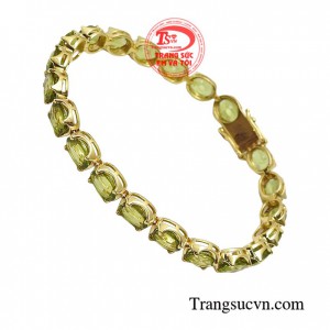 Peridot sẽ mang lại thành công cũng như sự may mắn cho người dùng