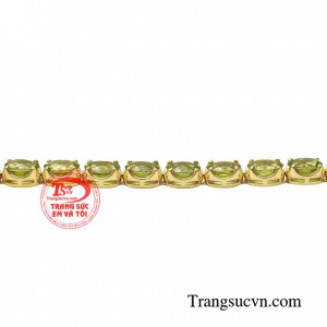Lắc tay peridot may mắn