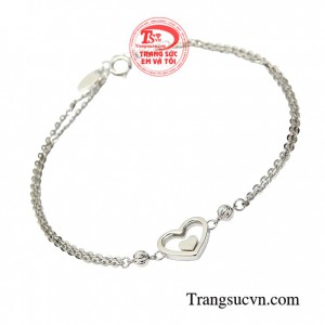 Nó sẽ là sợi dây kết nối tình yêu giữa hai người thêm bền chặt, là thông điệp mà bạn muốn gửi gắm cho người ấy