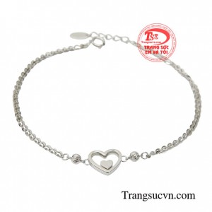 Lắc tay trái tim đẹp là sự lựa chọn hoàn hảo dành tặng người yêu là người con gái mình thương sẽ cùng mình trải qua những thăng trầm của cuộc sống