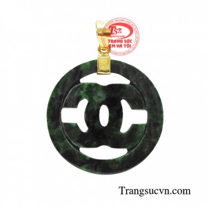 Mặt dây bọc vàng đại cát là mang lại vận khí, giúp con người thuận lợi trên con đường công danh sự nghiệp