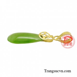 Thường xuyên sử dụng trang sức từ ngọc cẩm thạch sẽ giúp bạn tăng vận khí, giúp cho cuộc sống phồn thịnh