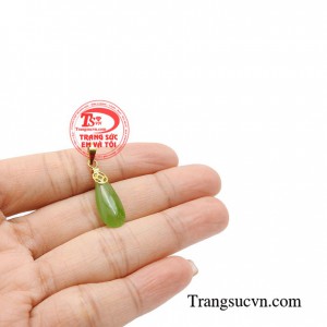 Mặt dây cẩm thạch tài lộc có tác dụng giúp giảm bớt lo lắng, căng thẳng và giúp cho tinh thần luôn lạc quan, thoải mái