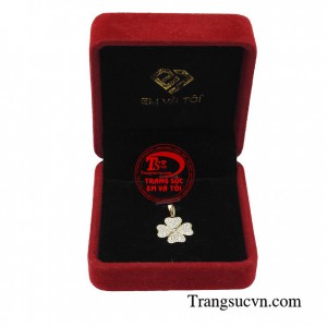 Sản phẩm đơn giản thanh nhã nhưng toát lên được nét đẹp yêu kiều, dịu dàng cho phái đẹp