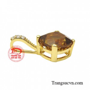 Mặt dây thạch anh kiêu sa