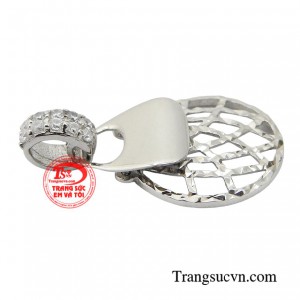 Một chút thay đổi nhỏ cũng giúp bạn có một diện mạo nổi bật và thu hút ánh nhìn xung quanh. 