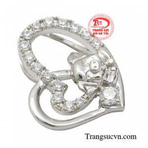 Vậy nên chị em hãy nhớ ngoại hình và phong cách thời trang là vô cùng quan trọng. 