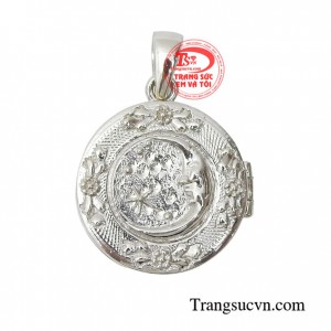 Mặt dây ước hẹn là lựa chọn hoàn hảo dành cho những bạn thích phong cách đơn giản, cổ điển