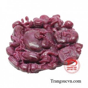 Niềm vui lớn nhất của vị Bồ Tát này là biến những buồn phiền, giận dữ, áp lực hay căng thẳng của con người thành hạnh phúc