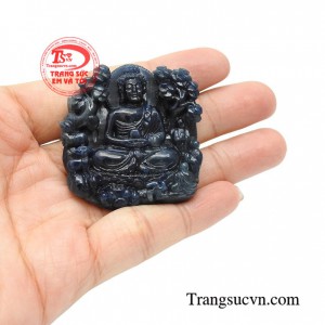 Sản phẩm được chạm khắc tinh tế sắc nét, công phu từ các nghệ nhân lành nghề