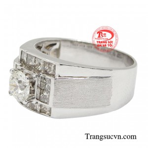 Chiếc nhẫn nam kim cương giúp người đeo tôn lên phong cách, gu thẩm mỹ của đấng mày râu, giúp phái mạnh ấn tượng và dễ ghi điểm hơn trong mắt người đối diện.