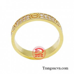 Sẽ thật thiếu sót nếu bạn bỏ qua một món phụ kiện đơn giản nhưng lại dễ dàng ghi điểm trong mắt người đối diện