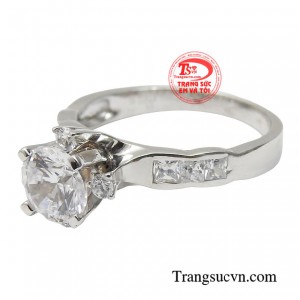 Chiếc nhẫn nữ có thiết kế nổi bật tinh tế và nhẹ nhàng.