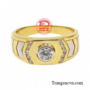 Nhẫn vàng tây đẳng cấp với đường nét chế tác độc đáo đang là dòng sản phẩm bán chạy nhất hiện nay