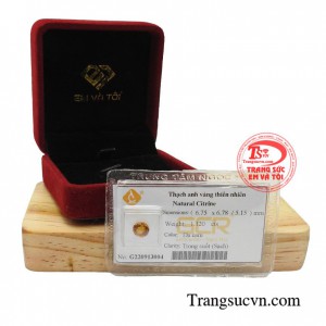 Viên thạch anh vàng thành công là món quà hợp phong thủy để dành tặng những người thân yêu.