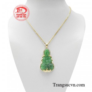 Bộ mặt dây quan âm phú quý theo quan niệm phong thủy là người có tâm đại từ đại bi.