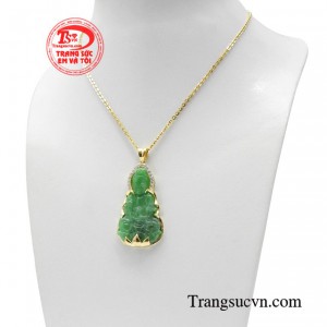 Do đó mặt Phật Bà Quan Âm luôn là biểu tượng của điềm lành, lòng từ bi, bác ái, lòng hướng thiện, hướng phật, hóa hung khí, đem lại bình an, giải trừ tai ách cho gia chủ.