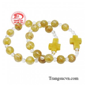 Và nhất là giúp chúng ta nhận ra chính đức Giêsu Kitô, Đấng vốn dĩ là Thiên Chúa, nhưng đã trở thành “người tôi tớ” vì yêu mến loài người.