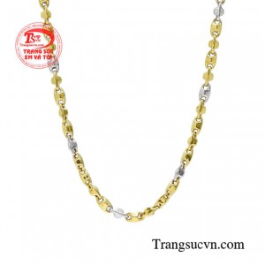 Sử dụng dây chuyền nam như một cách thể hiện ngôn ngữ nói lên phong cách riêng biệt, đẳng cấp và độc đáo cho đấng mày râu.