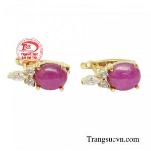 Phong cách này giúp mọi quý cô trở nên đằm thắm và hấp dẫn hơn trong mắt người đối diện.