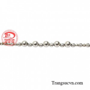 Lắc bi xinh xắn