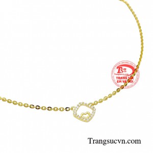 Món trang sức được chế tác tinh xảo sở hữu nét kiêu sa tôn vinh nhan sắc của phái đẹp mà ai cũng khao khát có được