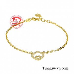 Lắc nữ tay vàng duyên dáng với thiết kế độc đáo, tỉ mỉ mang lại cho phái đẹp sự thanh lịch, thời trang và cá tính riêng