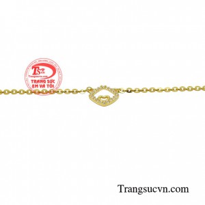 Lắc nữ tay vàng duyên dáng