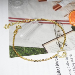 Lắc nữ tay vàng duyên dáng