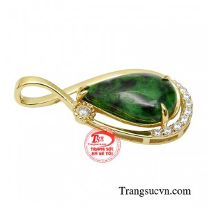 Và kém sắc hơn khi người đeo bị hao tổn sức khỏe. 