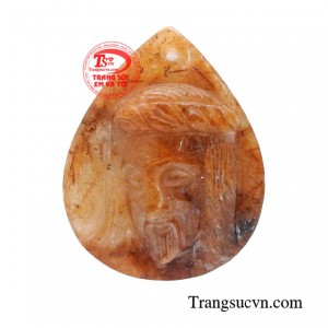 Mặt dây chúa an lành được chạm khắc tinh tế, sống động từ đá thạch anh tóc thiên nhiên mang đến sản phẩm vô cùng ấn tượng. 