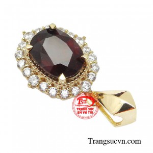 Sắc đỏ cũng là biểu tượng cho sự may mắn, niềm tin và thịnh vượng.