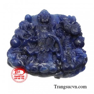 Đồng thời, chủ nhân sở hữu trang sức từ đá Sapphire xanh có thể cải thiện và phát triển tốt các kĩ năng giao tiếp, diễn thuyết thuyết phục trước đám đông. 