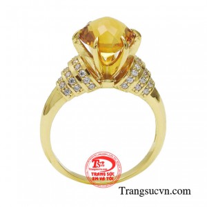 Chiếc nhẫn sẽ là lựa chọn tuyệt vời để bổ sung vào bộ sưu tập trang sức của mọi cô gái. 