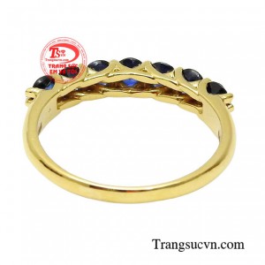 Đây là món đồ yêu thích góp phần làm đẹp của các chị em.