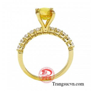 Không chỉ tôn lên vẻ đẹp dịu dàng, tinh tế mà còn giúp phái đẹp thêm quyến rũ và nổi bật.