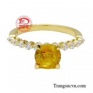 Với sự lựa chọn này trông bạn sẽ luôn thanh lịch và nữ tính.