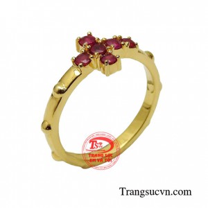 Nhẫn thánh giá ruby được chế tắc từ vàng 18k đẹp có gắn đá ruby cao cấp hình thánh giá
