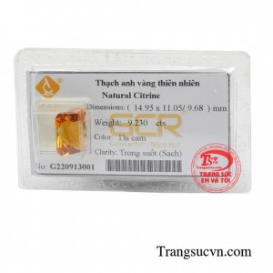 Viên thạch anh vàng đại cát tượng trưng cho sự giàu có và thịnh vượng sẽ giúp người đeo thu hút tài lộc