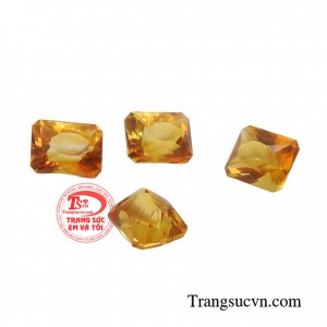 Viên thạch anh vàng đại cát