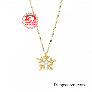 Đây là một sản phẩm trang sức tinh tế và sang trọng, phù hợp để đeo trong mọi hoàn cảnh. 